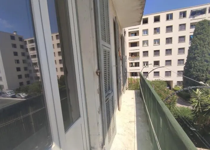 2pieces - 1 - Port De - Balcon * Nice